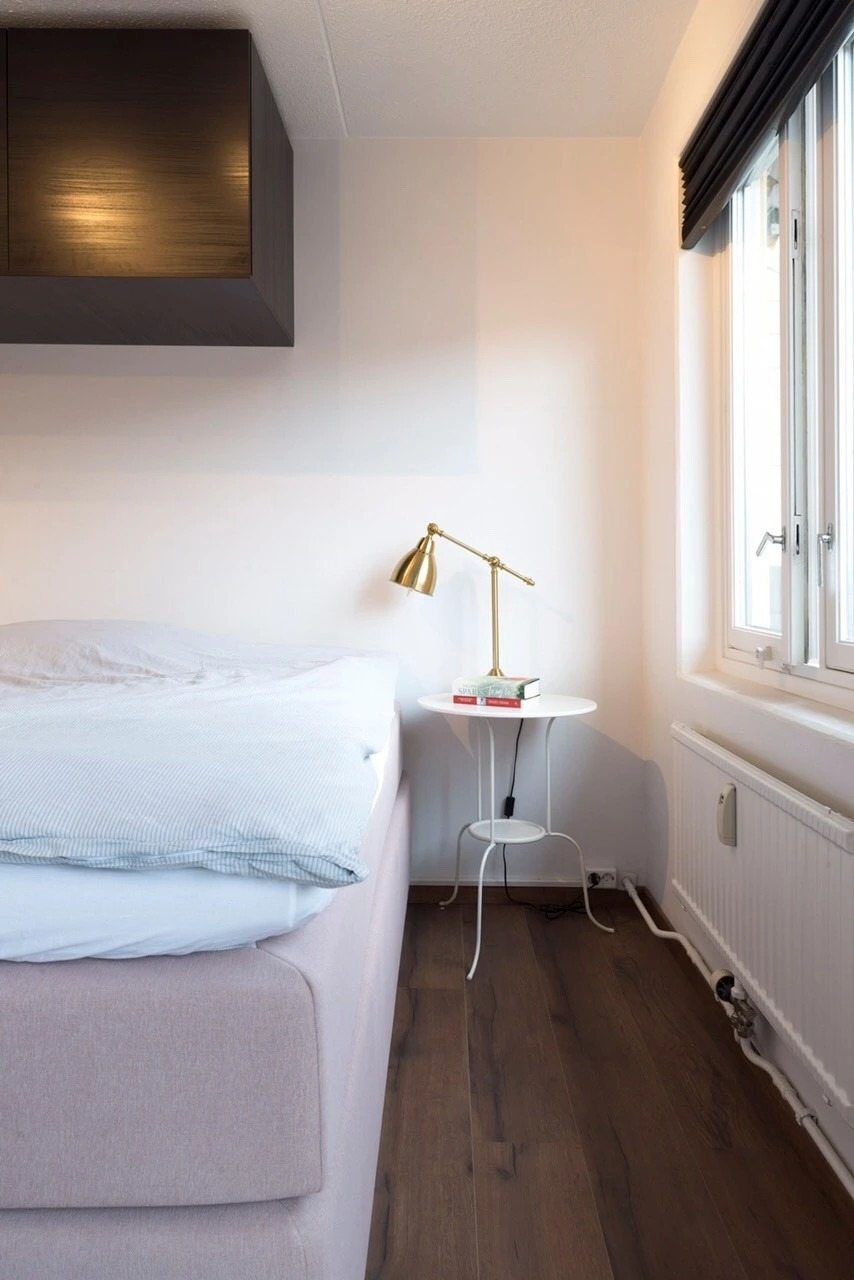 Soverom. Seng fra tidliegere leietaker  